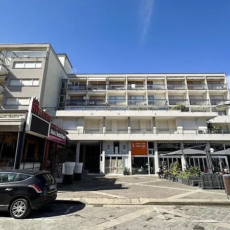 Appartement Due Camere, Centrale, Vicino Al Mare - Marina Marconi *